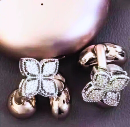 Aurélia Audéon EarClip
